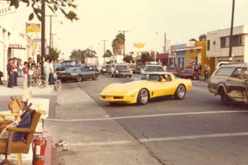 Yellow Corvette chase#D6C74