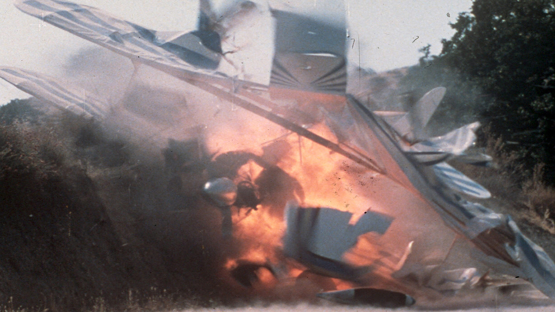 25. Plane Crashes