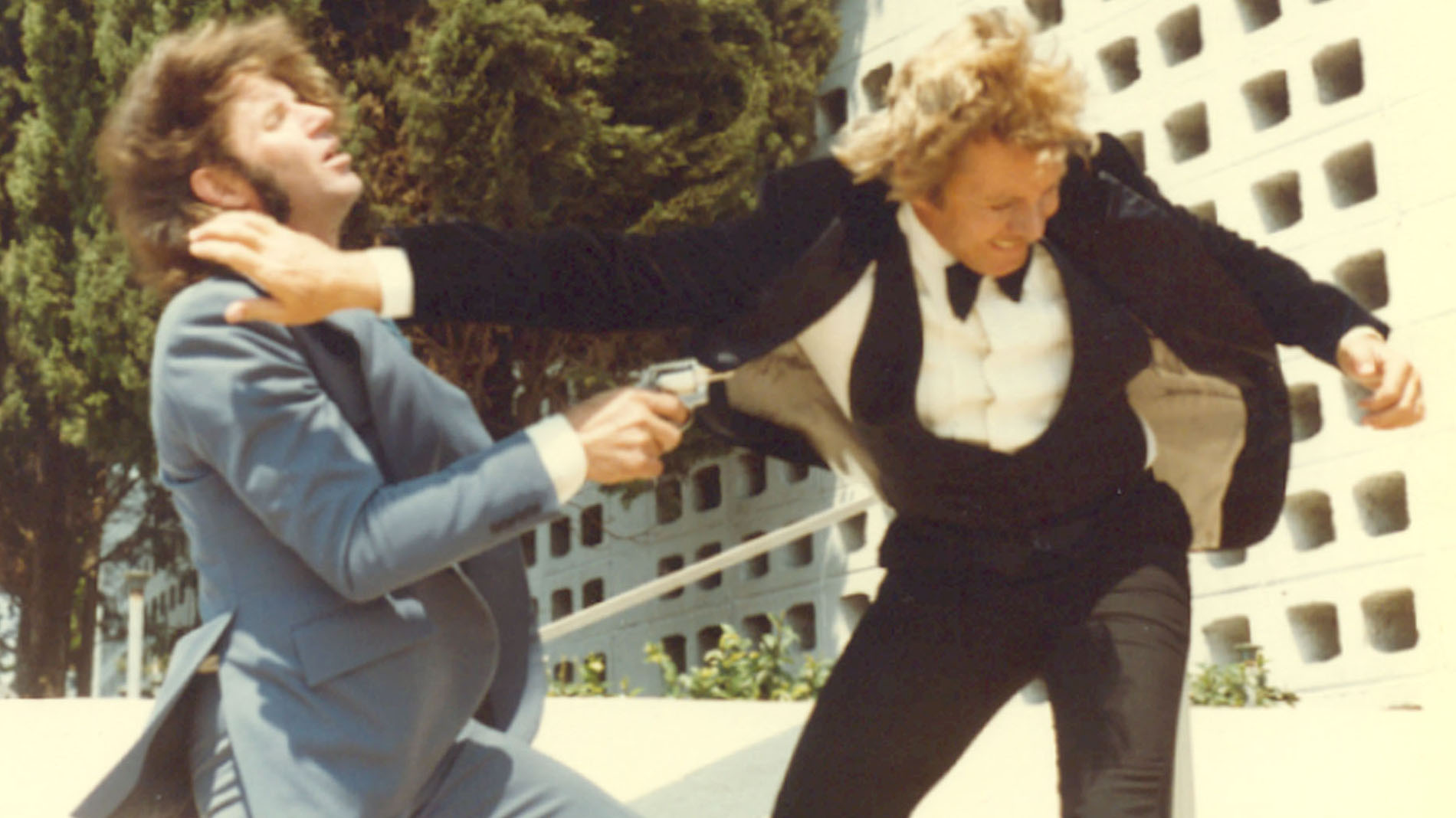 36. Fight on top of Cinerama dome 1
